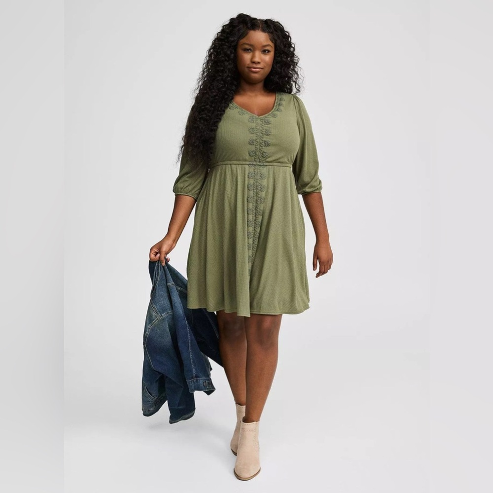 Torrid Mini Jersey 3/4 Sleeve Puff Print Dress